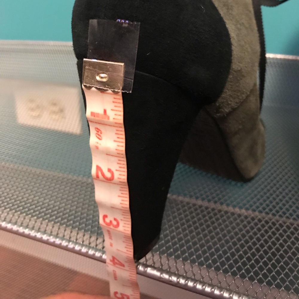 Shoes - Picture 5 of 5